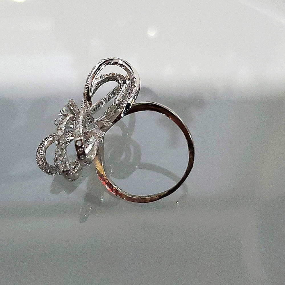 BOW RING | Size 5.25 - Picture 4 of 6